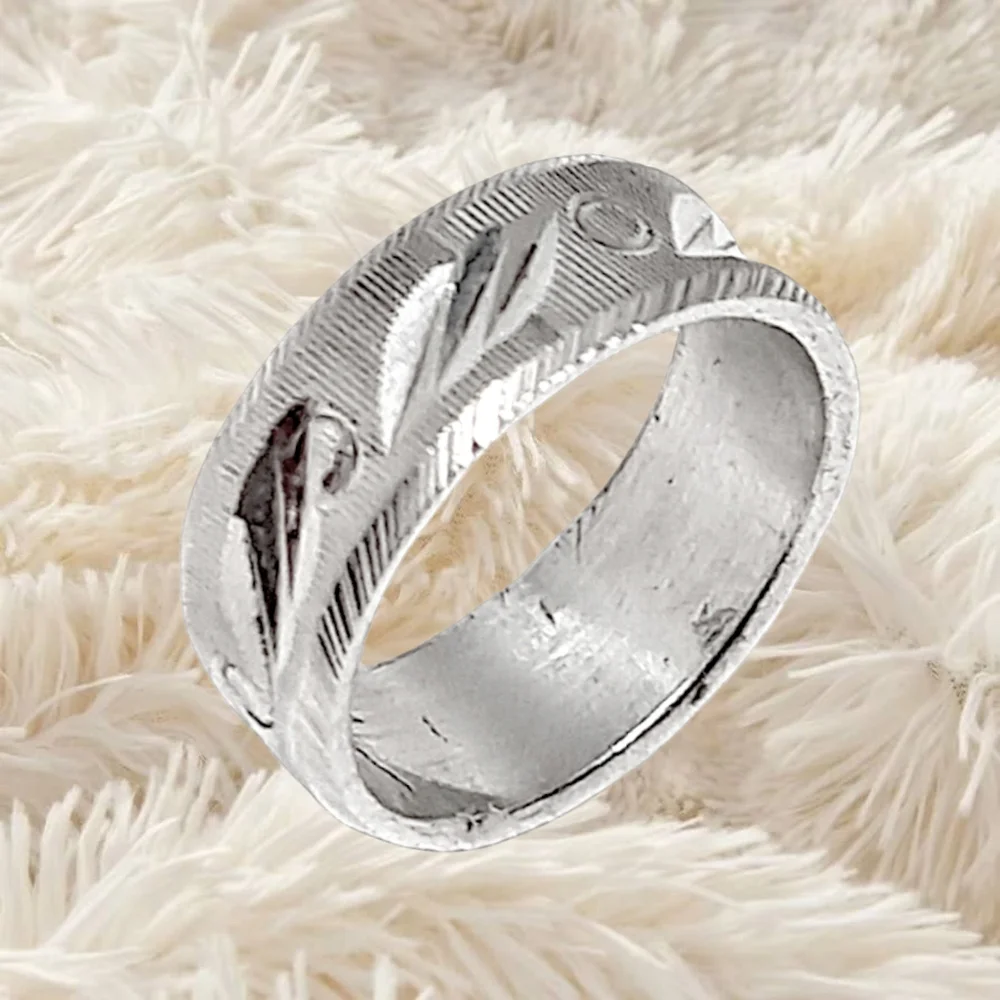 Sterling Silver Ring with Interesting Design. Size 3. NWOT.